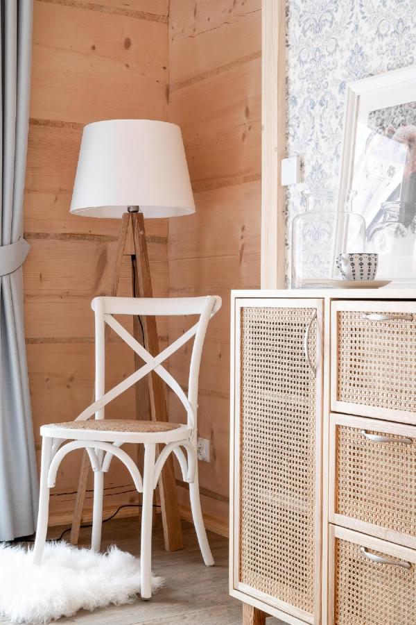 Sniezna Dolina - Sobiczkowa Bor Luxury Chalets 考斯赛力克 外观 照片